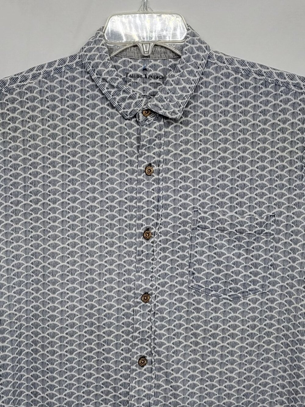 Taylor Vintage Mens Shirt Button Up Size Large Short Sleeves Geometric Knit
